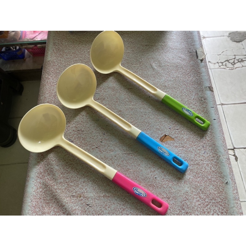 Irus Kuah Plastik Hawaii Centong Kuah Centong Sayur Serbaguna