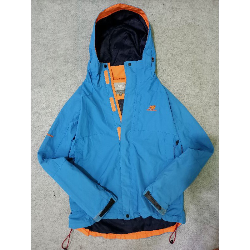 PRELOVED/SECOND - JAKET NEW BALANCE/JAKET OUTDOOR/JAKET GUNUNG/JAKET BRANDED