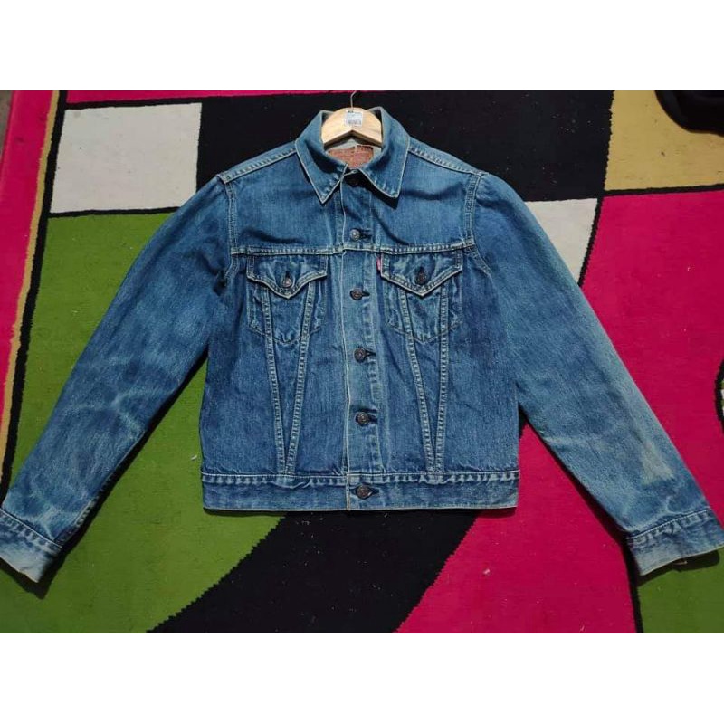 trucker levis second