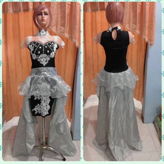 Dress ekor silver