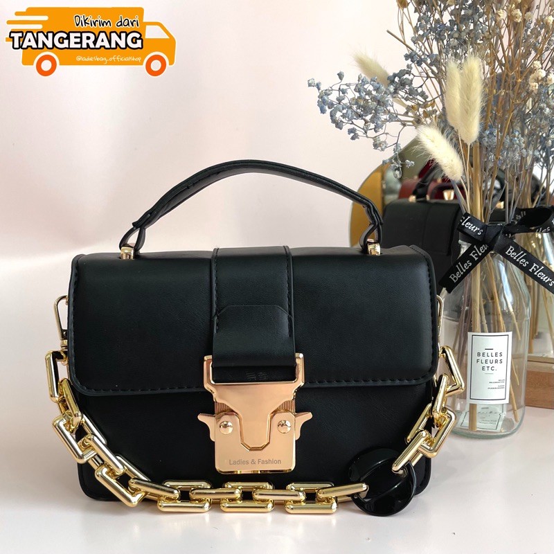 ✨✨FREE 2 TALI✨✨3 RUANG TAS WANITA HANDBAG SELEMPANG SLINGBAG KONDANGAN IMPORT FASHION LB- 136