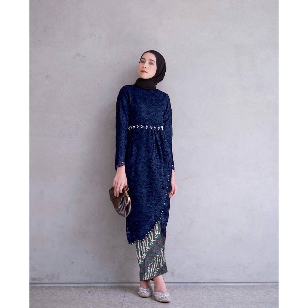 Kebaya set Amora rok batik