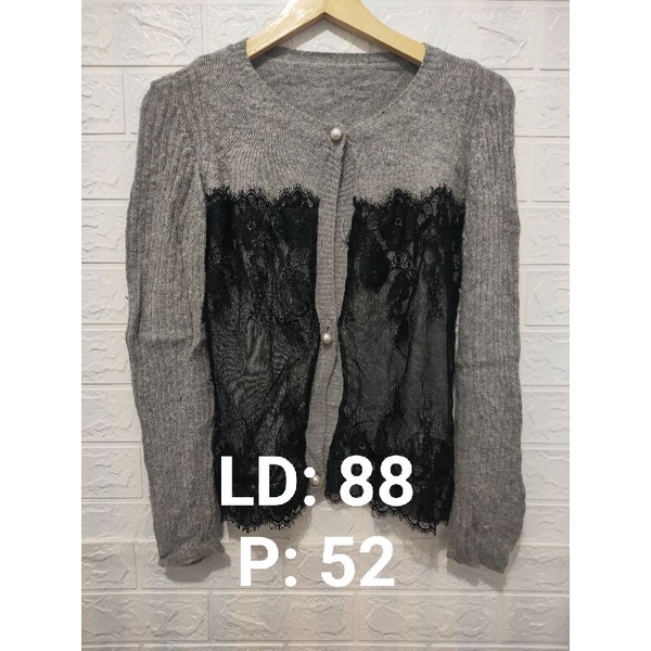 Thrift Cardigan Rajut dan Atasan Wanita (Preloved) (008)-09