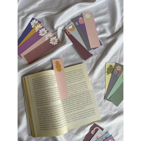 

Bookmark / Pembatas Buku Lucu / Pembatas Buku isi 5pcs