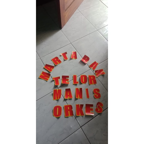 

stiker grobak custom anti luntur dua warna bebas hurup paling murah tinggi huruf 8 cm
