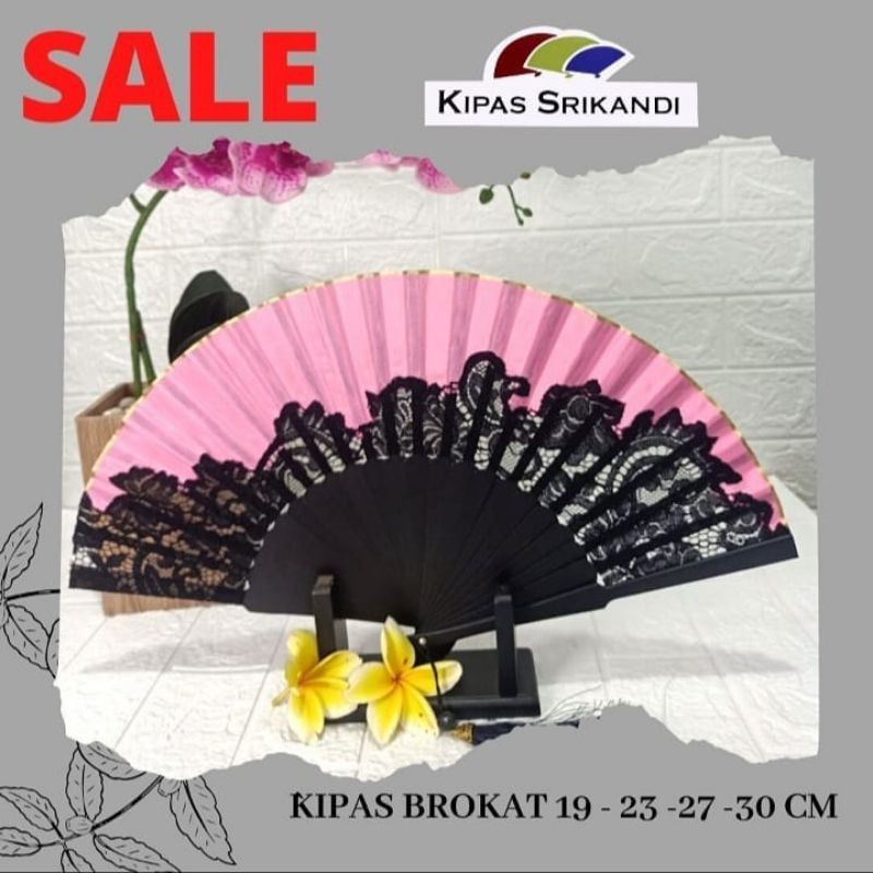 Kipas Tangan/kipas lipat/Kipas Srikandi Brokat(Bisa ukir nama kamu di tangkai kipas)