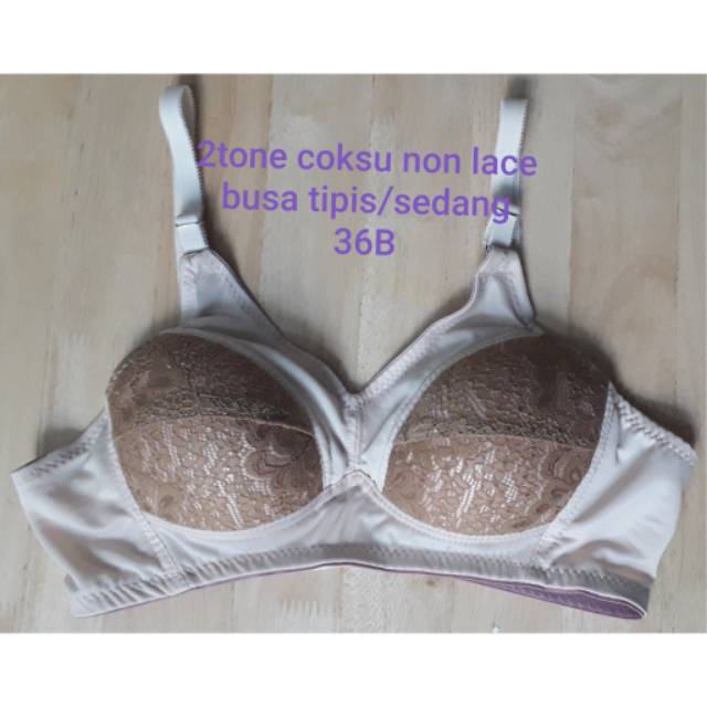 Bra Pabrikan Triumph 
Size 36B 2tone coksu non lace
limited Stock