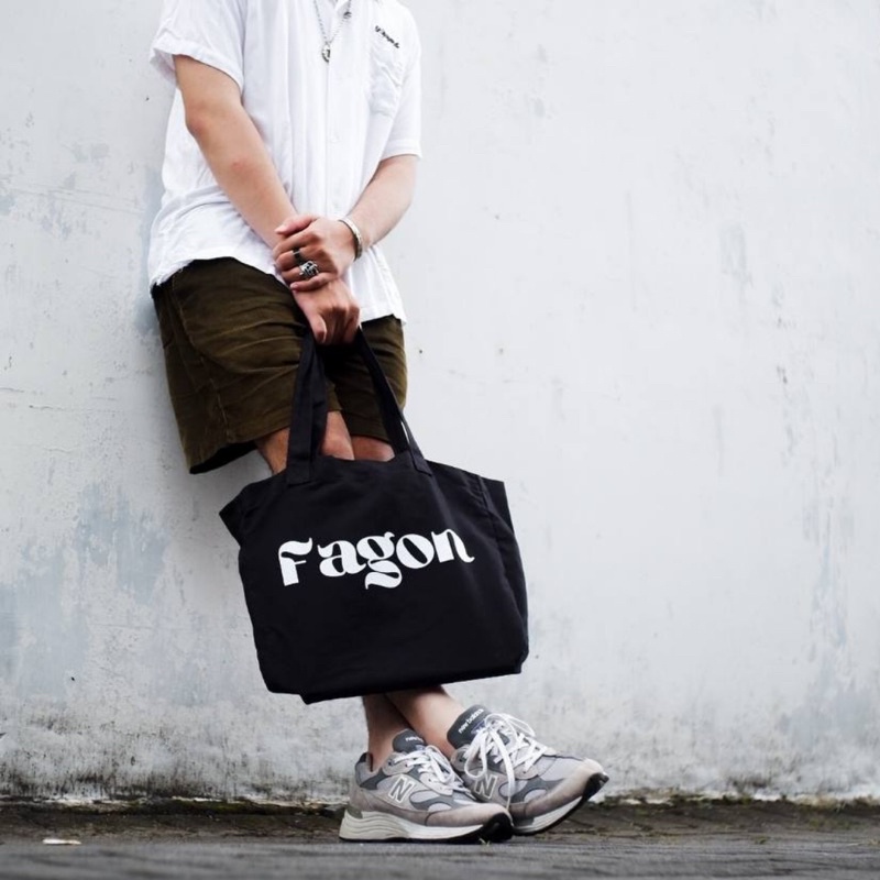 FAGON TOTEBAG FONT - BLACK