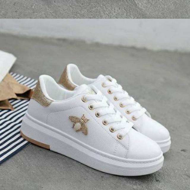 Sepatu sneaker lebah op 01