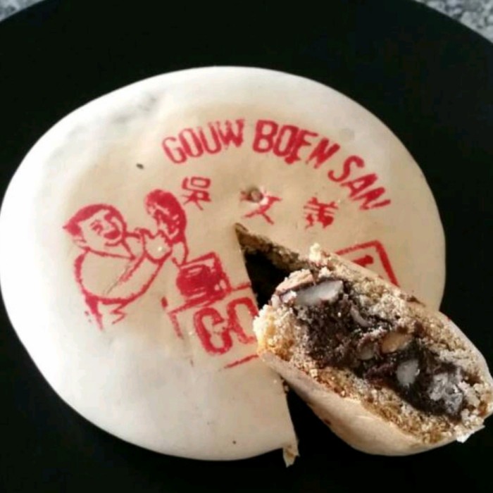 

KERING-KUE- KUE BULAN TIONG CHIU PHIA " GOUW BOEN SAN " - KEJU -KUE-KERING.