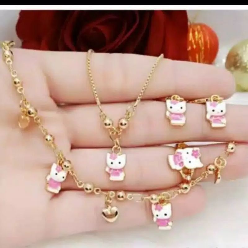 satu set perhiasan ANAK xuping motif HELLO KITTY lapis Mas 24K