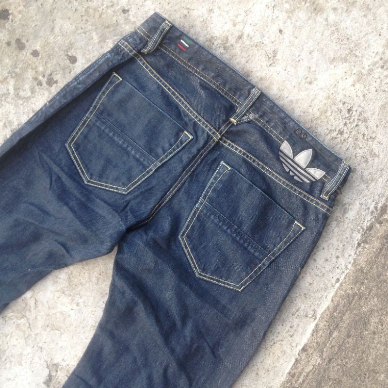 SOLD ADIDAS JEANS SECOND LIKE NEW