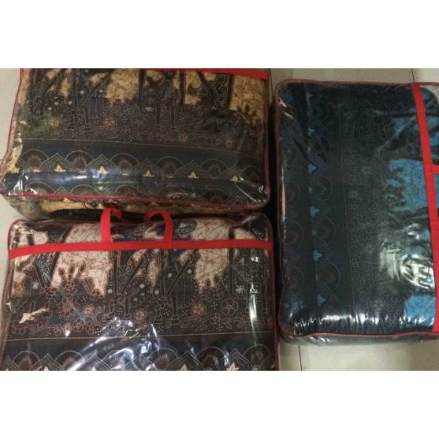 Bed Cover Batik Wayang
