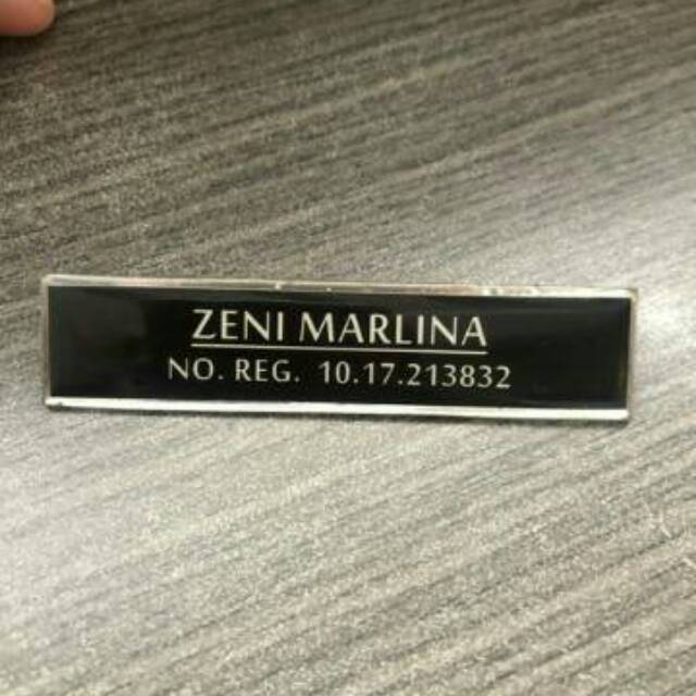 Name tag Papan Nama Dada Kuningan Resin