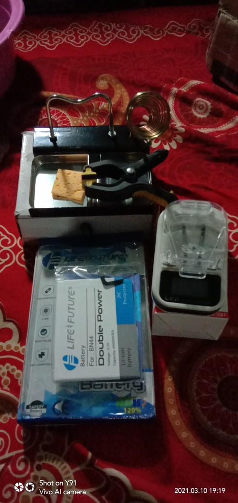 Dudukan Solder Kotak / Soldering Stand