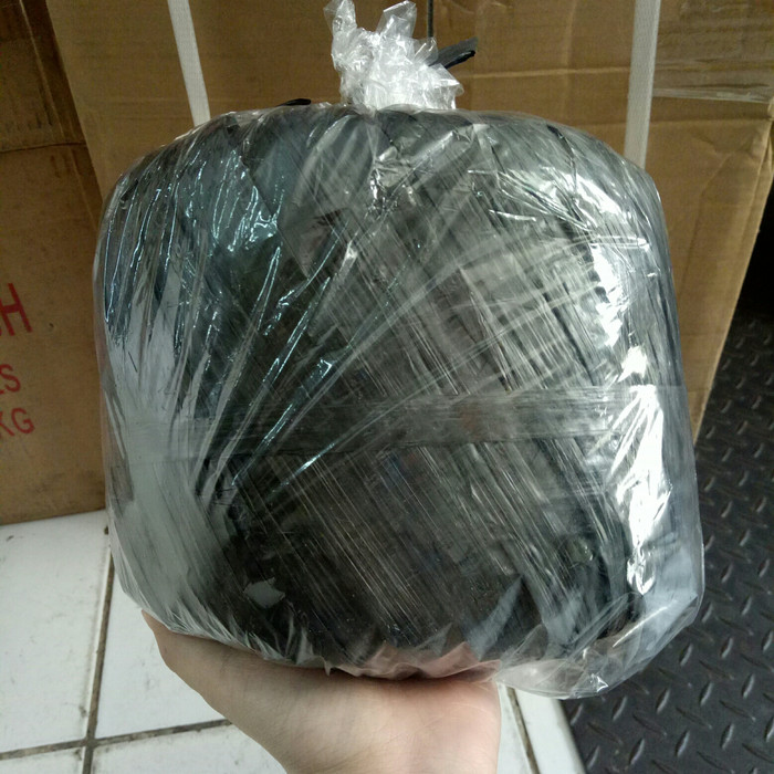 

TALI RAFIA HITAM 1KG KUAT