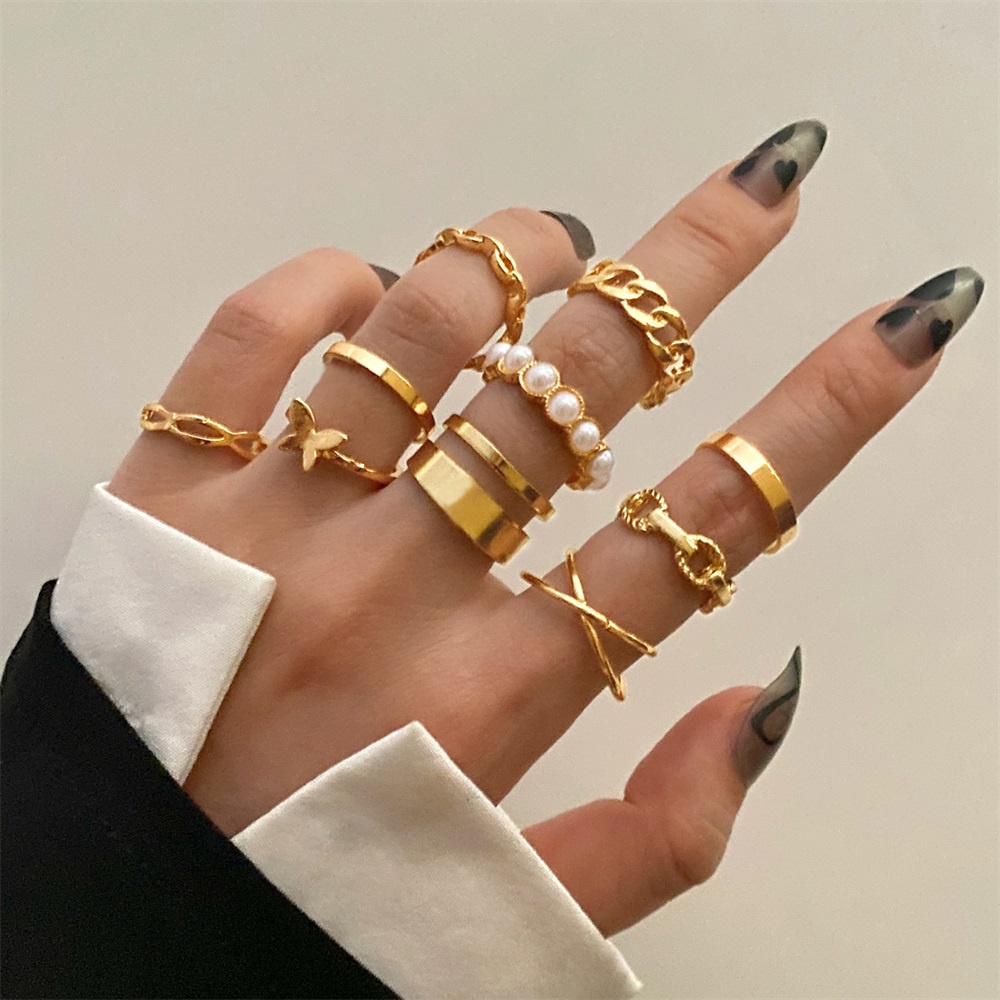 10pcs / set Cincin Desain Kupu-Kupu Warna Hitam Gaya Punk Vintage Korea Untuk Wanita