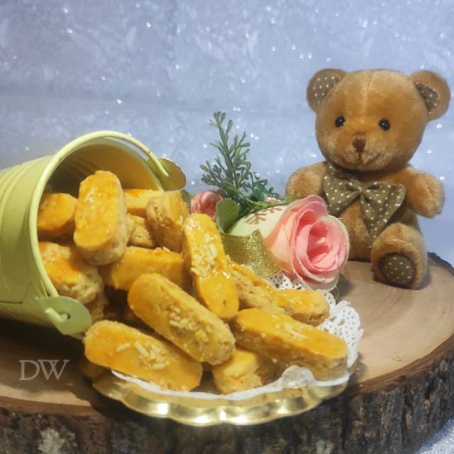 

Kue kering keju / cookies / kastengel