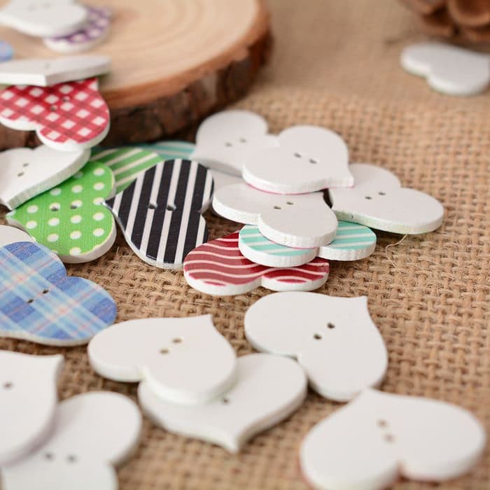 Kancing Kayu Dua Lubang - Heart Shape Stripe Dot Style (10 pcs)