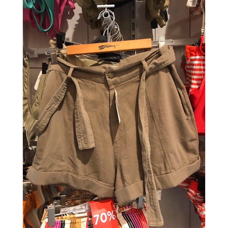Celana pendek Billabong