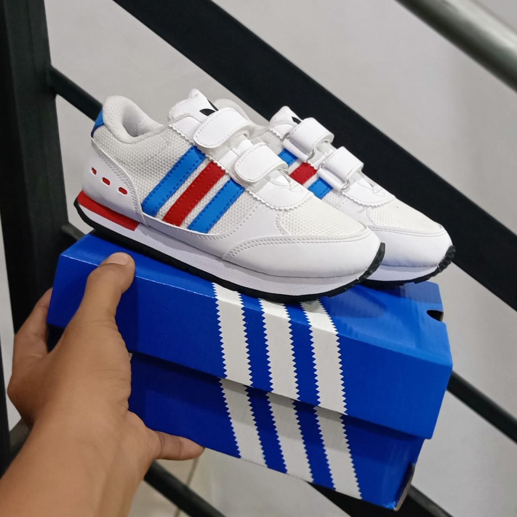 Sepatu anak Sneakers fashion casual terbaru hitam sekolah running murah laki laki dan perempuan!!COD