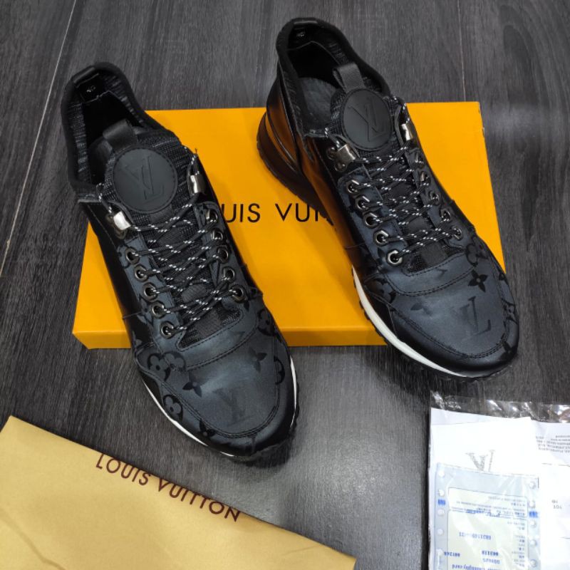 sepatu seniker import mirror quality lv
