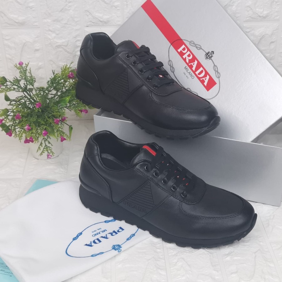 SEPATu sneaker prd pria men shoes run away hitam top branded p1shoes