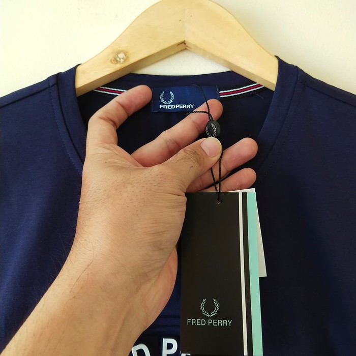 Kaos Pria Fredperry Premium import Kaos Cowok Branded not LV Gucci