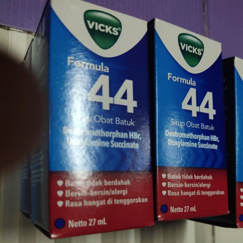 OBAT BATUK VICKS FORMULA 44 @27ML SATU BOTOL