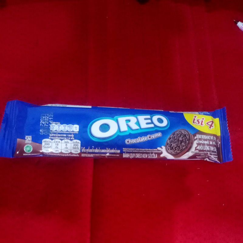 

Biskuit oreo sachet isi 4