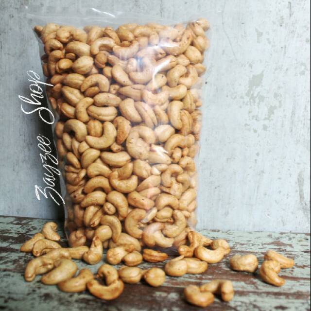 

KACANG METE SUPER
