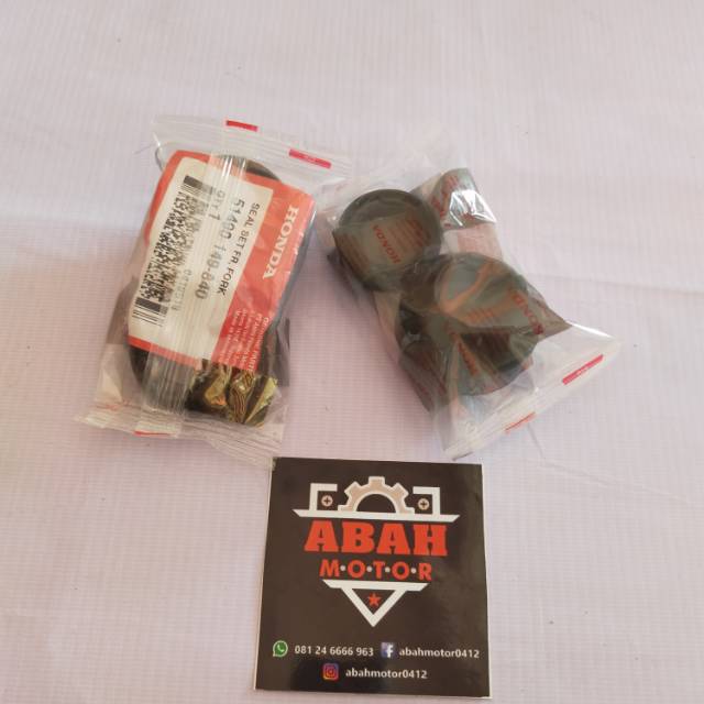 sepasang seal shock depan honda win