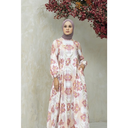 Sheila Dress by Wearing Klamby - Vanilla (BOOKED Dina)