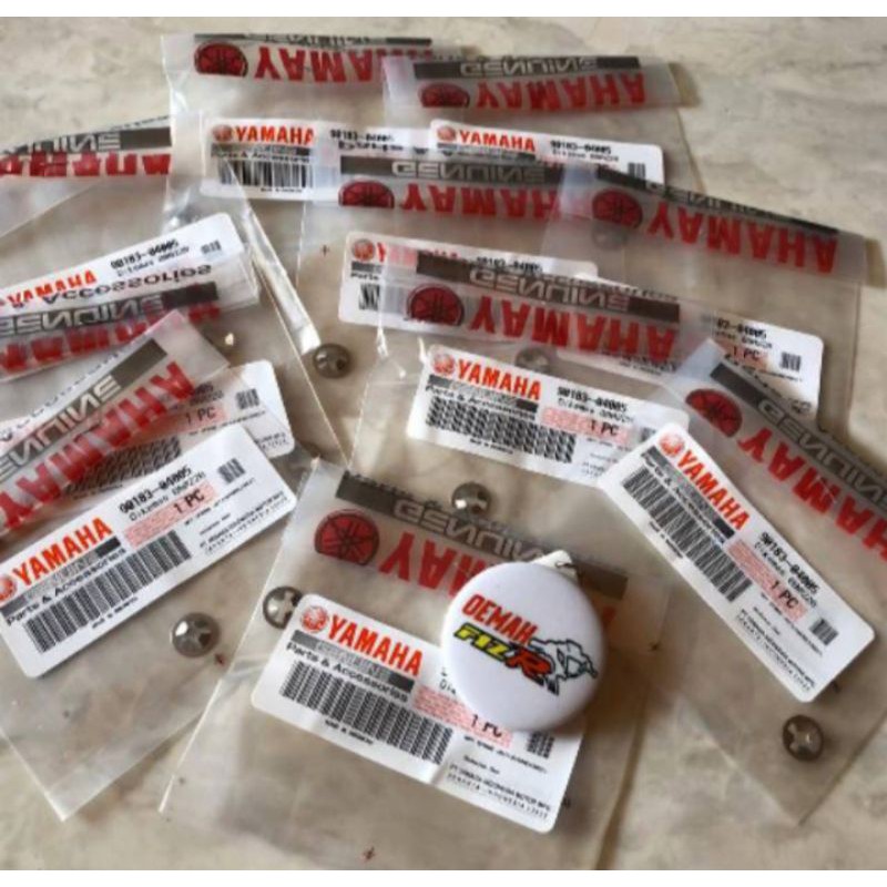 Clip Emblem Depan Fiz R Original 1 sett