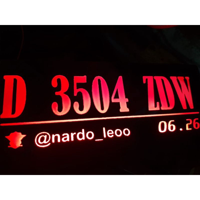 Plat motor nyala+baud+dudukan (Satu)