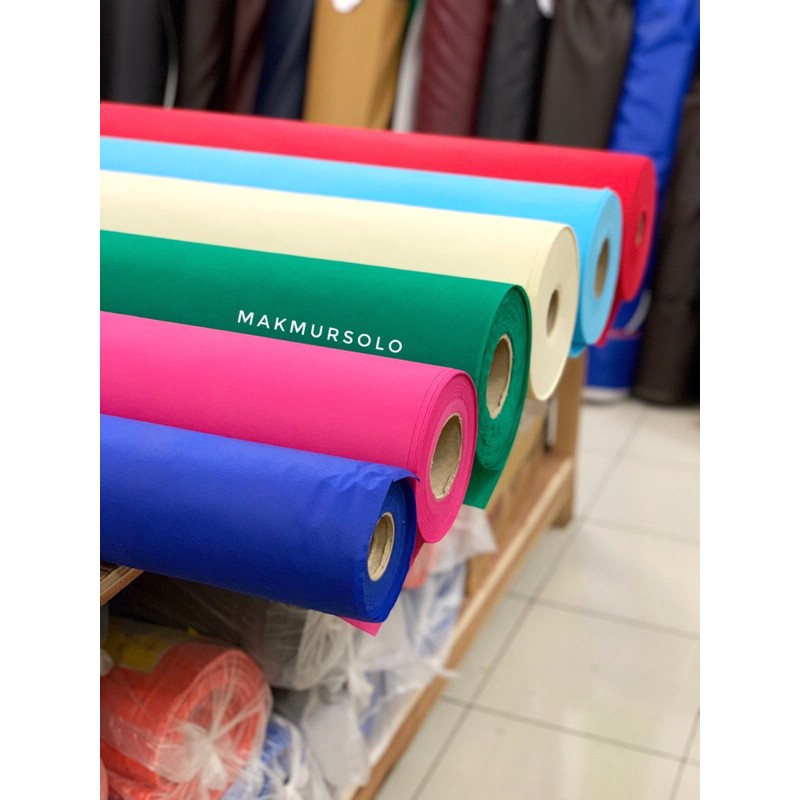Kain Spunbond Polos Warna Lebar 1,6M Gramasi 75 Cover Bouquet Alas Furing Tas