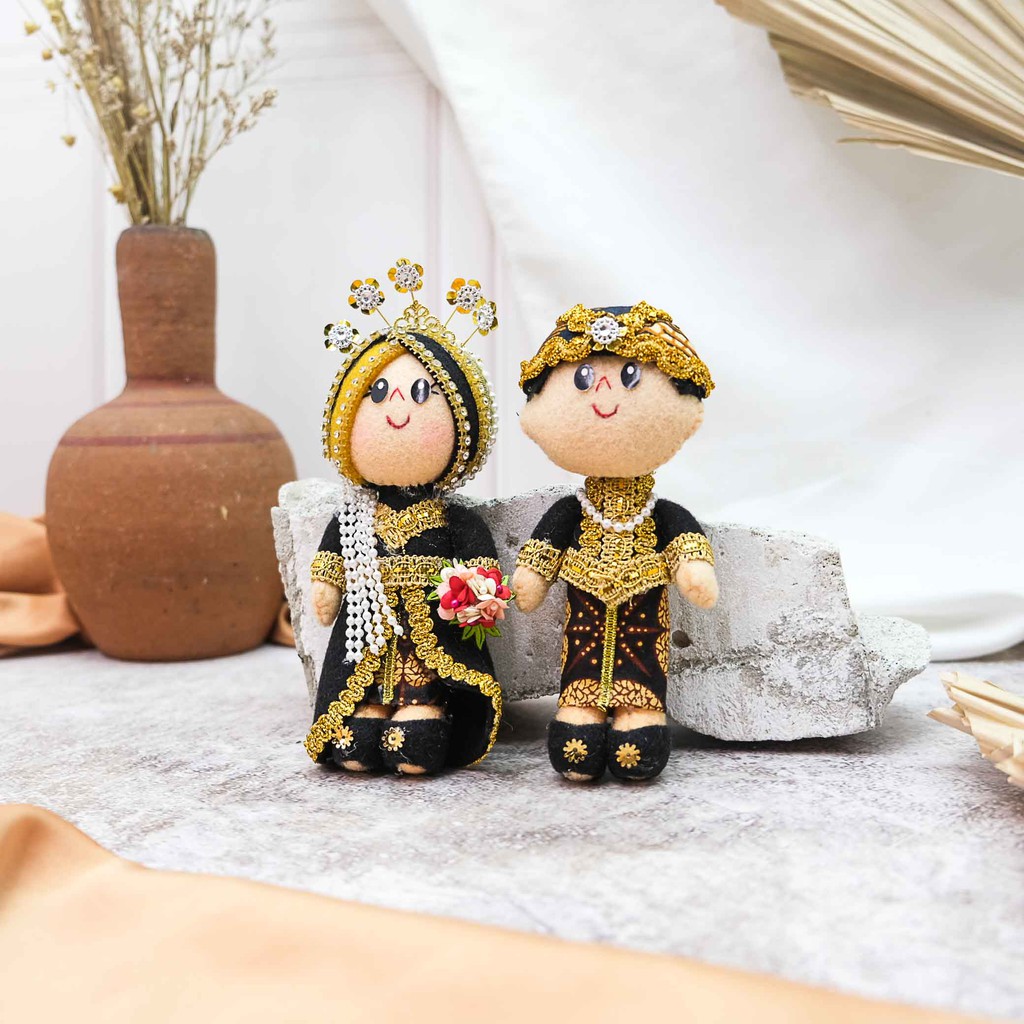 BONEKA  PENGANTIN ADAT | BONEKA FLANEL | AKSESORIS MAHAR