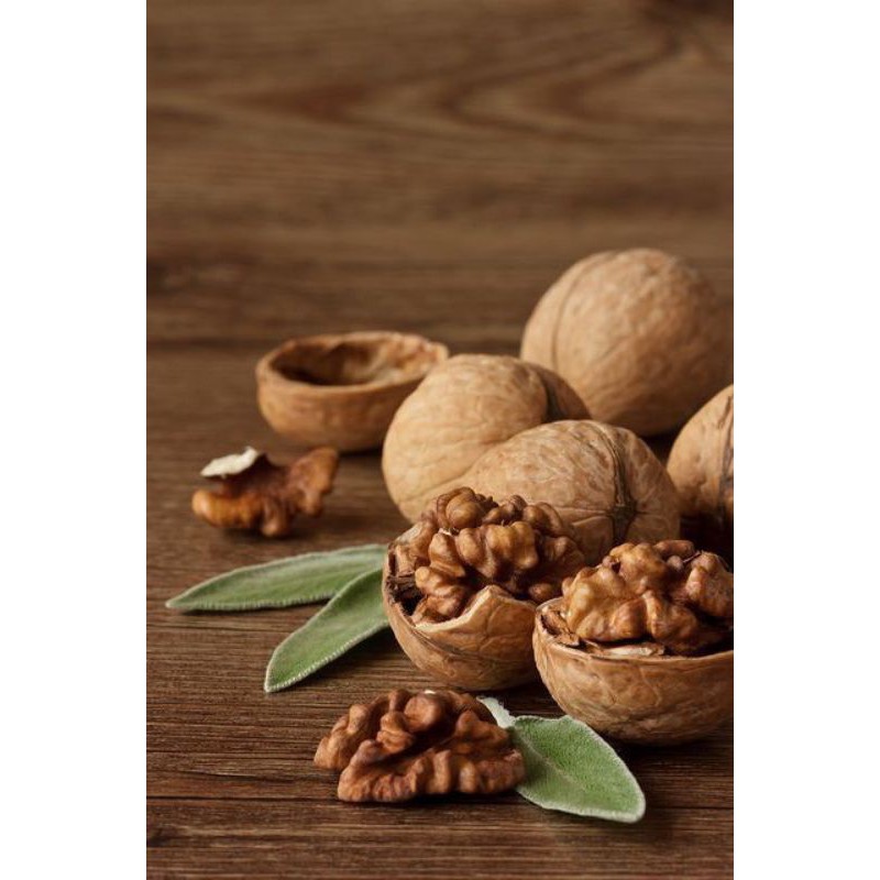 

Kacang Walnut mentah