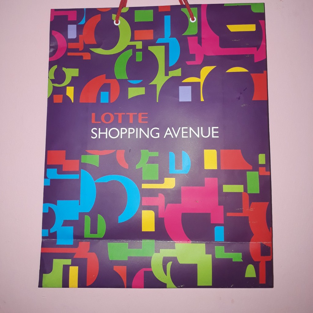 

LOTTE SHOPPING AVENUE Paper / L (36 x 26 x 9 cm)