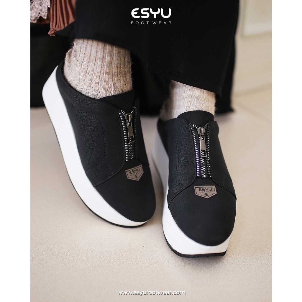 ESYU - Kadira Black - Sepatu Wedges