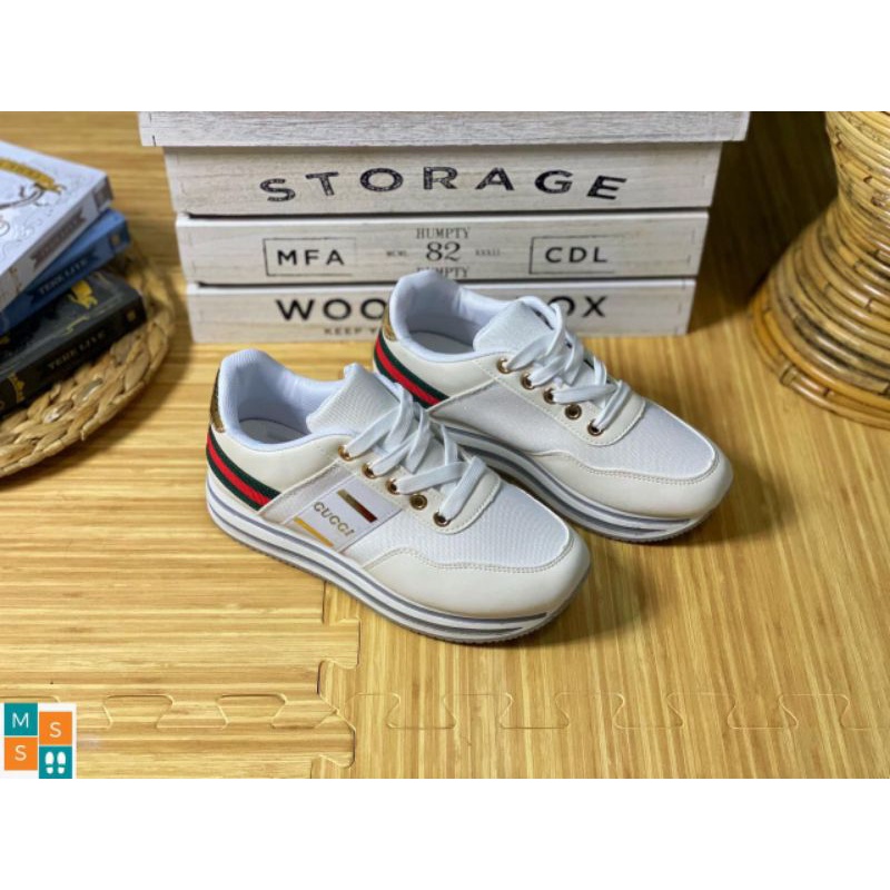SepatuFasionWanitaSneakersGucci