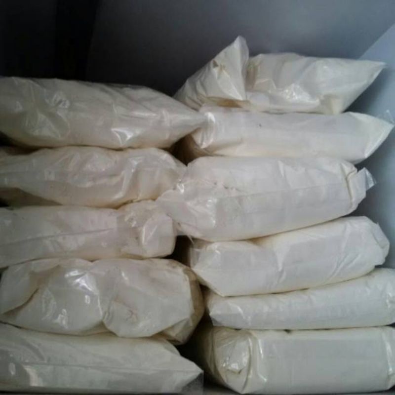 

Tepung ayam goreng KFC siap pakai 1 Kg, bonus tepung marinasi 25 gr.