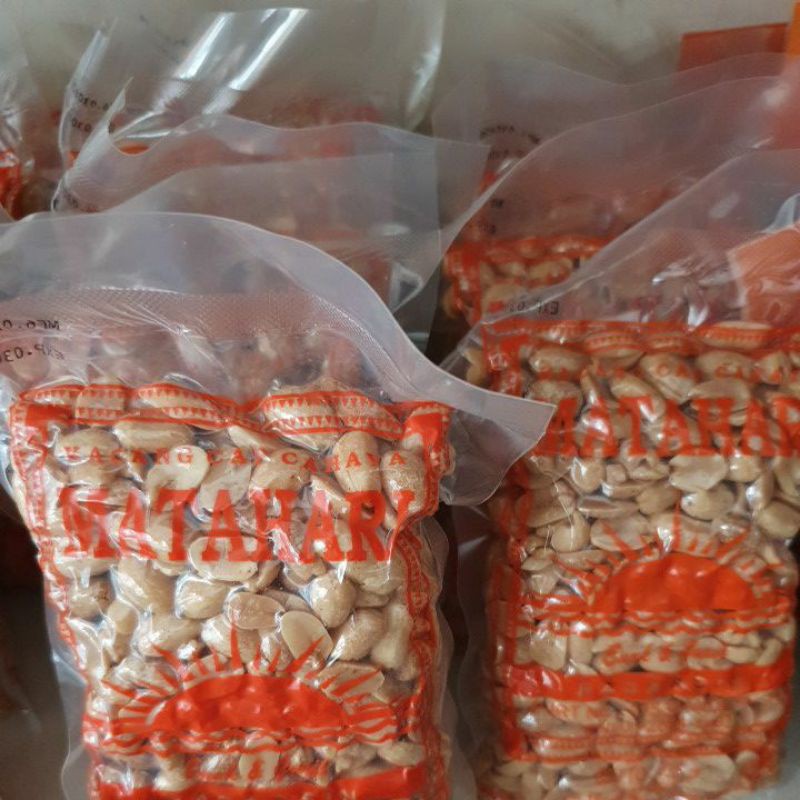 

Kacang Cap Matahari Khas Bali (Asin)