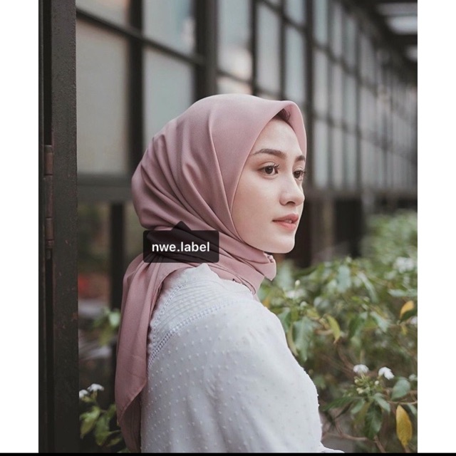 Plain hijab by nwe label