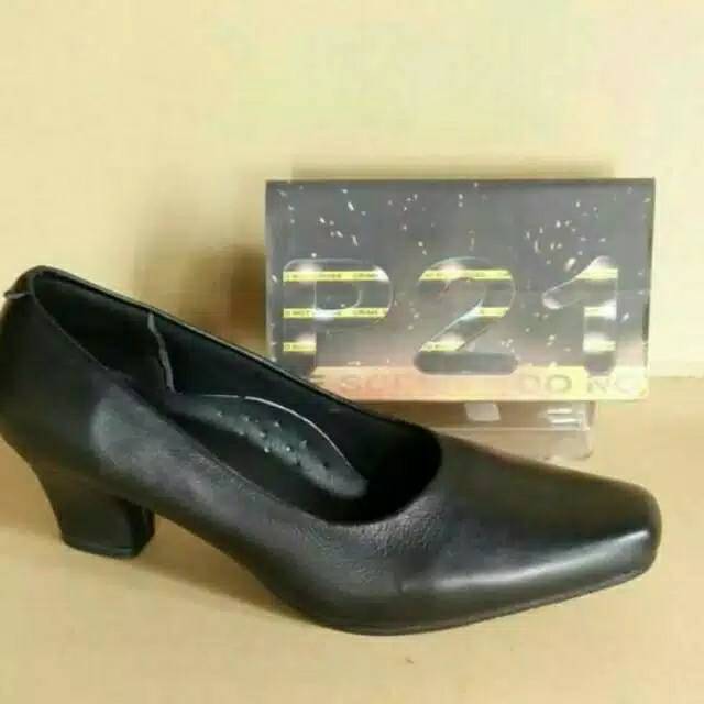 P21 SEPATU POLWAN HAK STANDAR