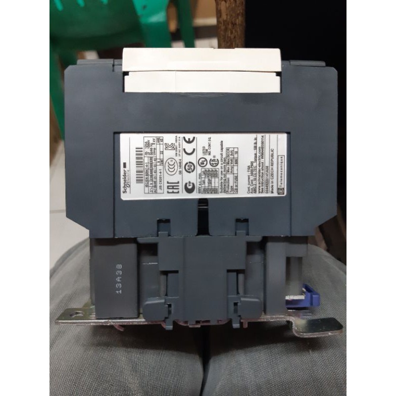 Schneider Contactor LC1D80B7