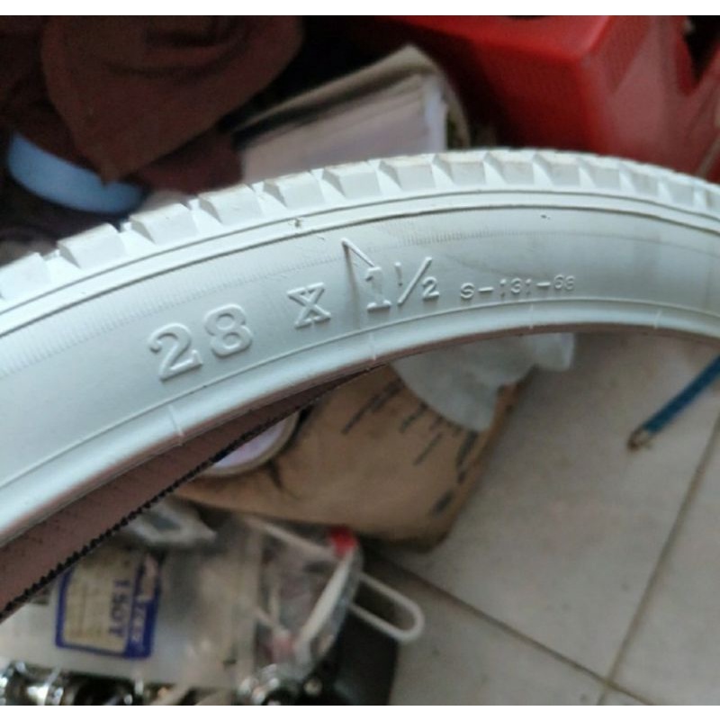 Ban Luar Sepeda 28 x 1 1/2 28x1 1/2 Putih Ontel Onthel