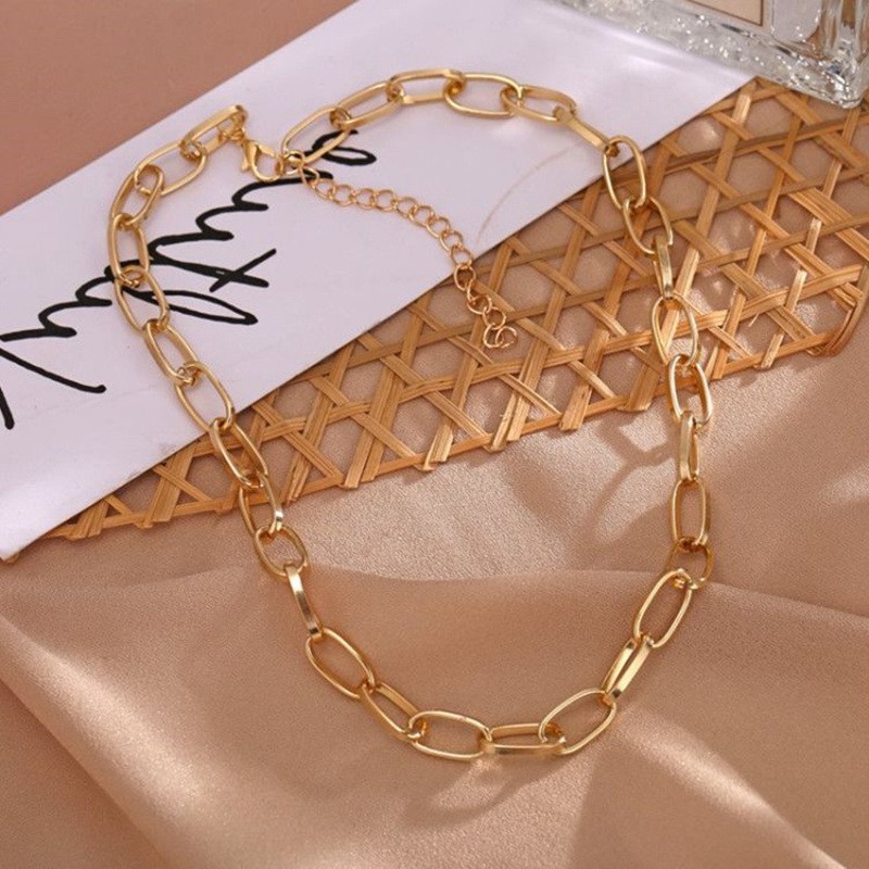 Creative retro punk style short thick chain clavicle chain