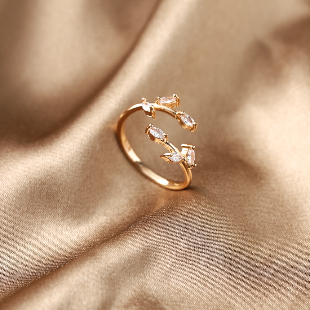 ✨D.G.C Stainless Steel Cincin Bertatahkan Wanita Perhiasan Daun Mini Berlian Bermutu Tinggi Murah D672