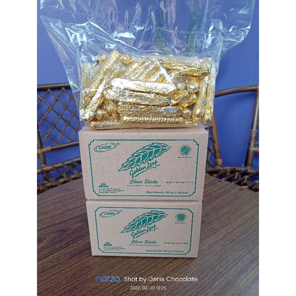 

Lagie Choco Stick Golden Leaf